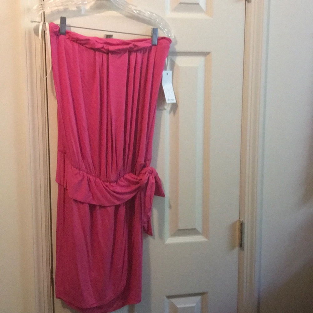 Perfectly pink strapless cotton Ella Moss dress!